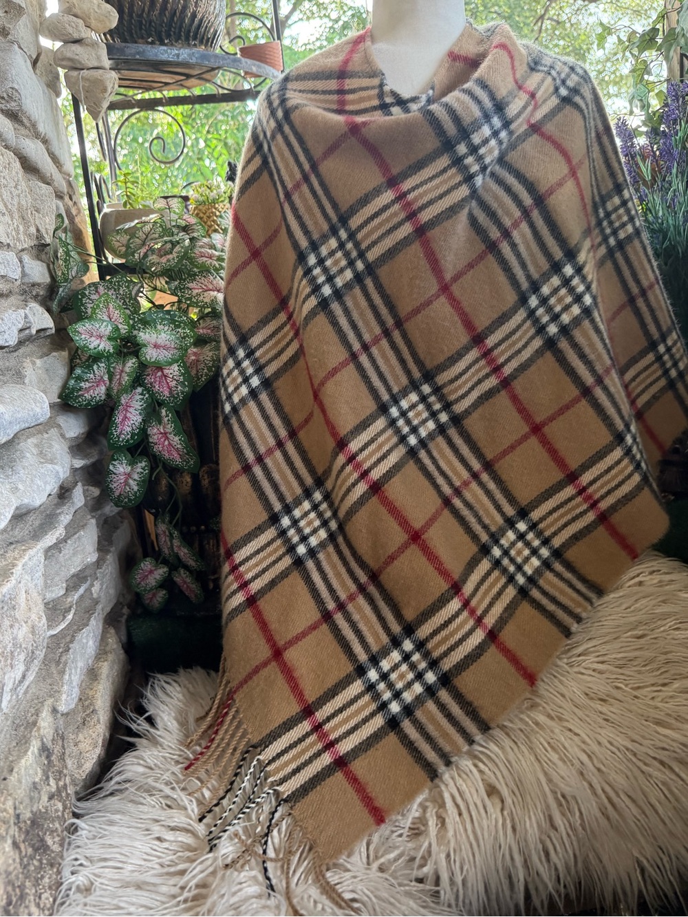 Vintage VERAAR Classic Check Pattern Wool Scarf - Camel, Red, Black